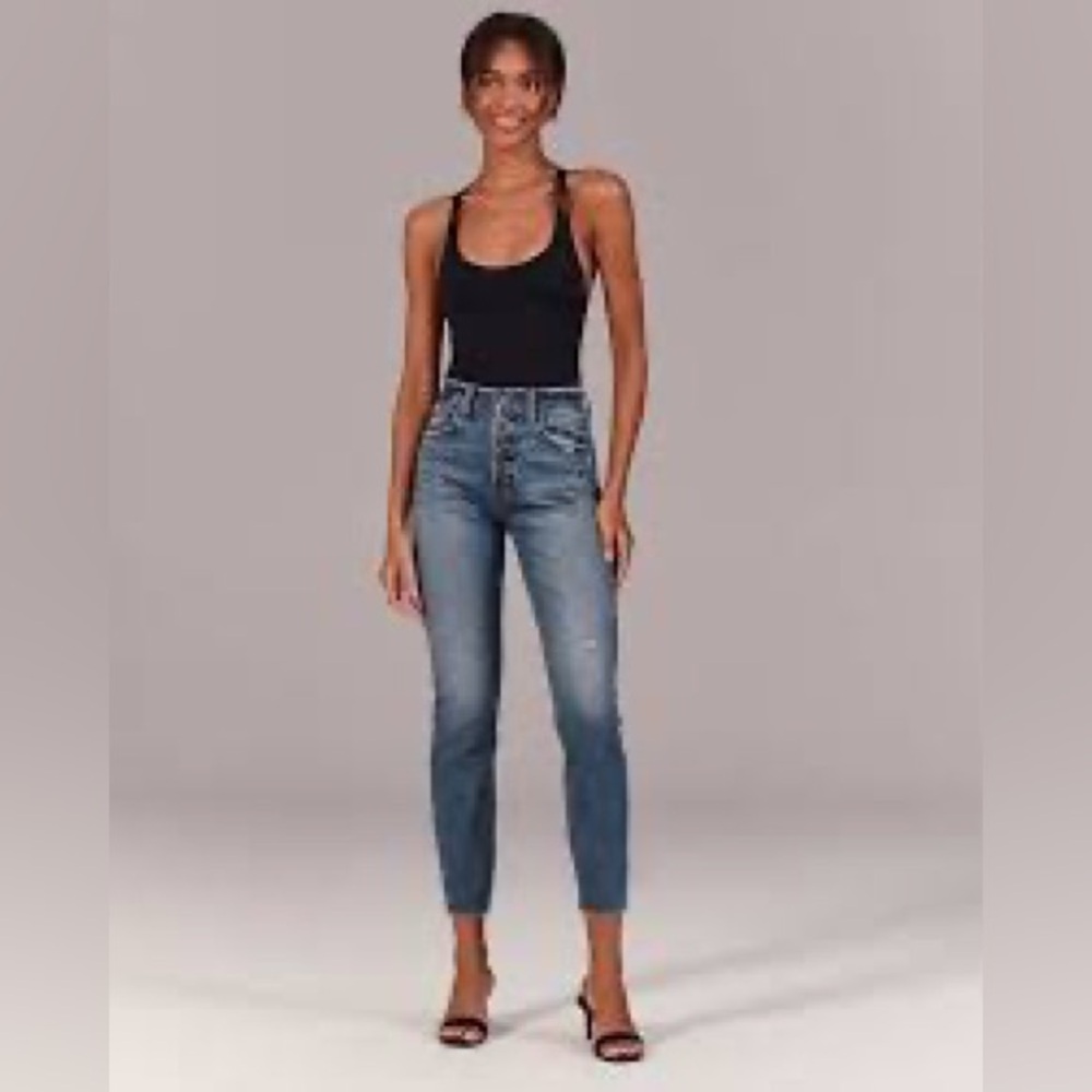 Abercrombie & Fitch Distressed The Mom High Rise Blue Ankle Jeans, sz 29/8L.